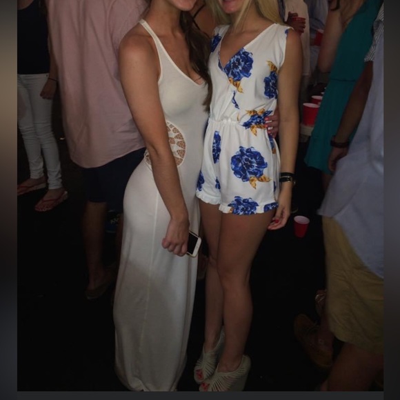 Urban outfitters white lace maxi dress staring at stars off white cutout dress - Picture 6 of 12